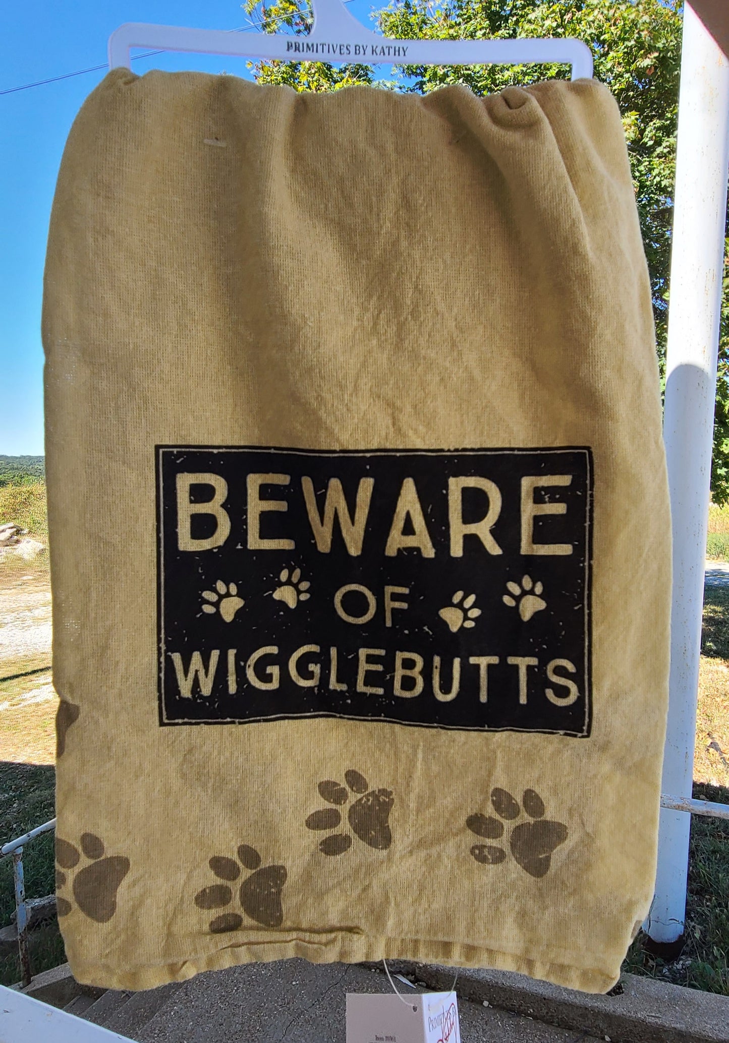 Beware of the wiggle butts kitchen towel